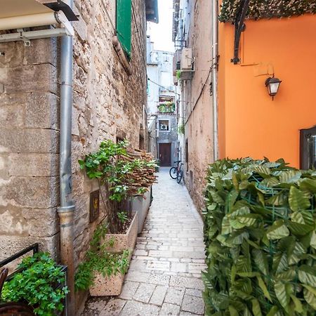 Dc II Downtown Apartment Rovinj Eksteriør bilde