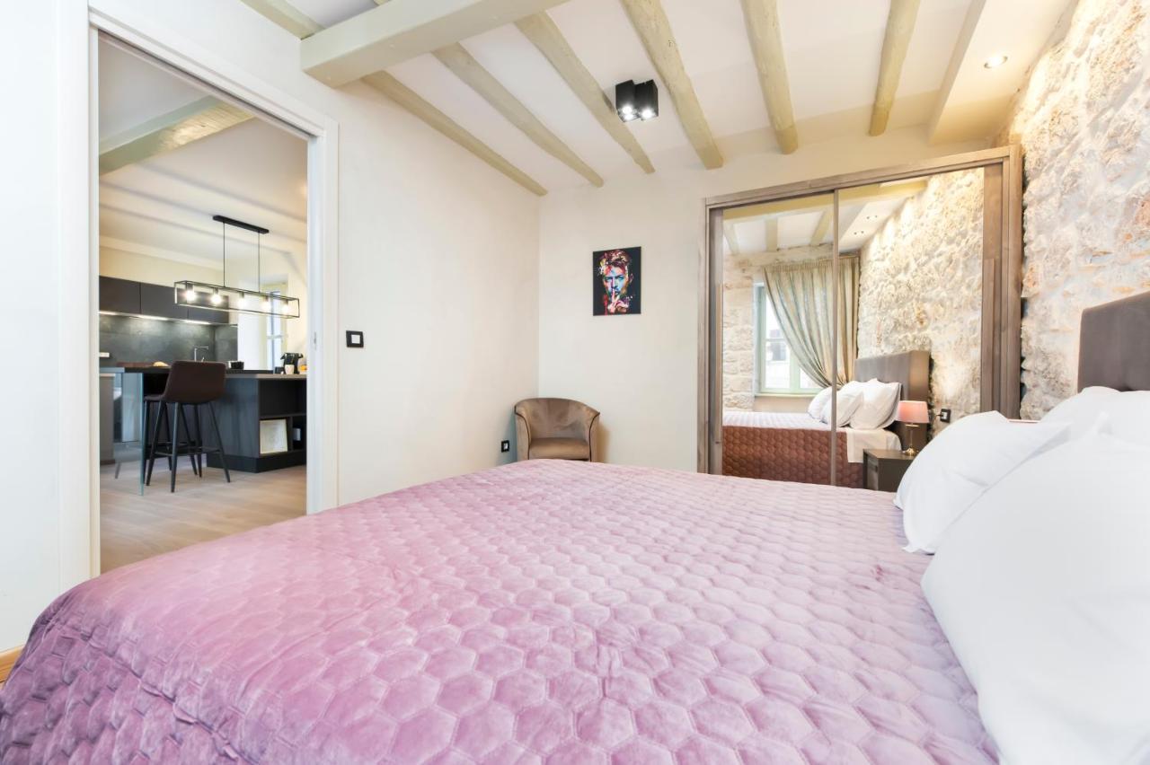 Dc II Downtown Apartment Rovinj Eksteriør bilde