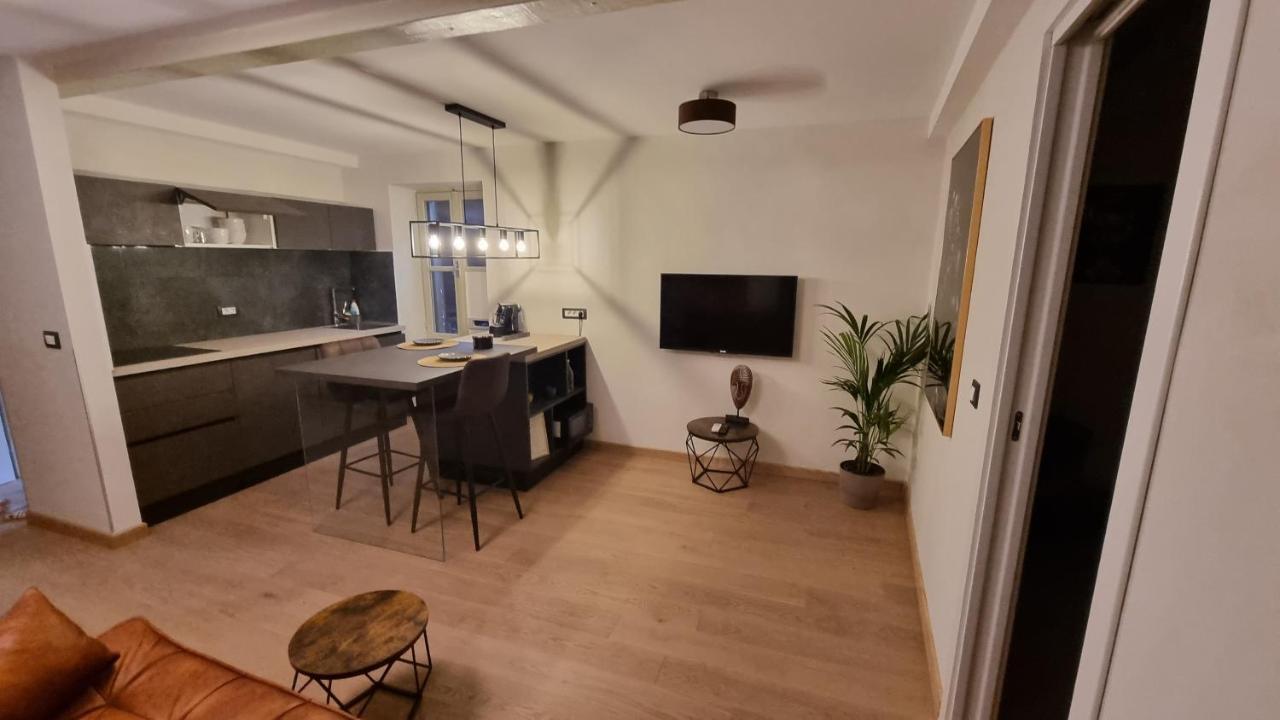 Dc II Downtown Apartment Rovinj Eksteriør bilde