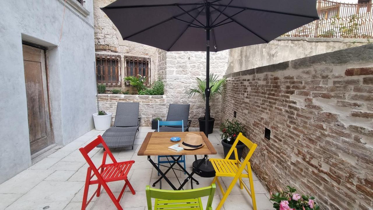 Dc II Downtown Apartment Rovinj Eksteriør bilde