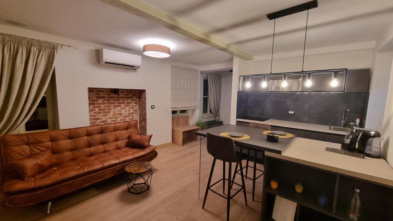 Dc II Downtown Apartment Rovinj Eksteriør bilde