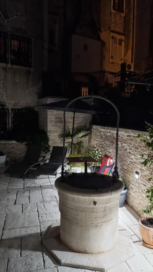 Dc II Downtown Apartment Rovinj Eksteriør bilde